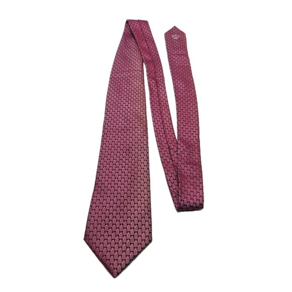 Tommy Bahama Pink Pineapple All Over Print Hand Sewn 100% Silk Men's Tie Necktie - Picture 2 of 8